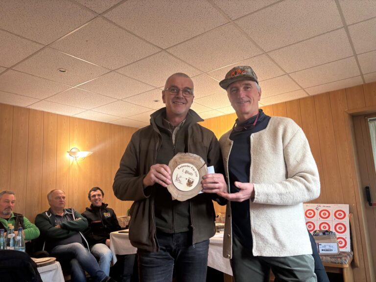1. Platz - Kategorie Lochmacher